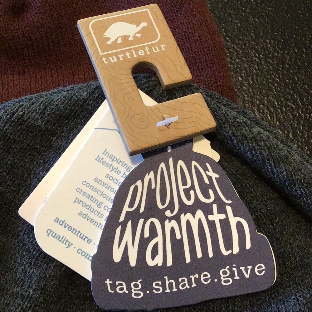 Turtle Fur Explorer Knit Beanies in Burgundy and Gray- Set of 2 NEW WITH TAGS - Picture 2 of 4